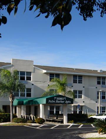 Palm Harbor Apartments - community